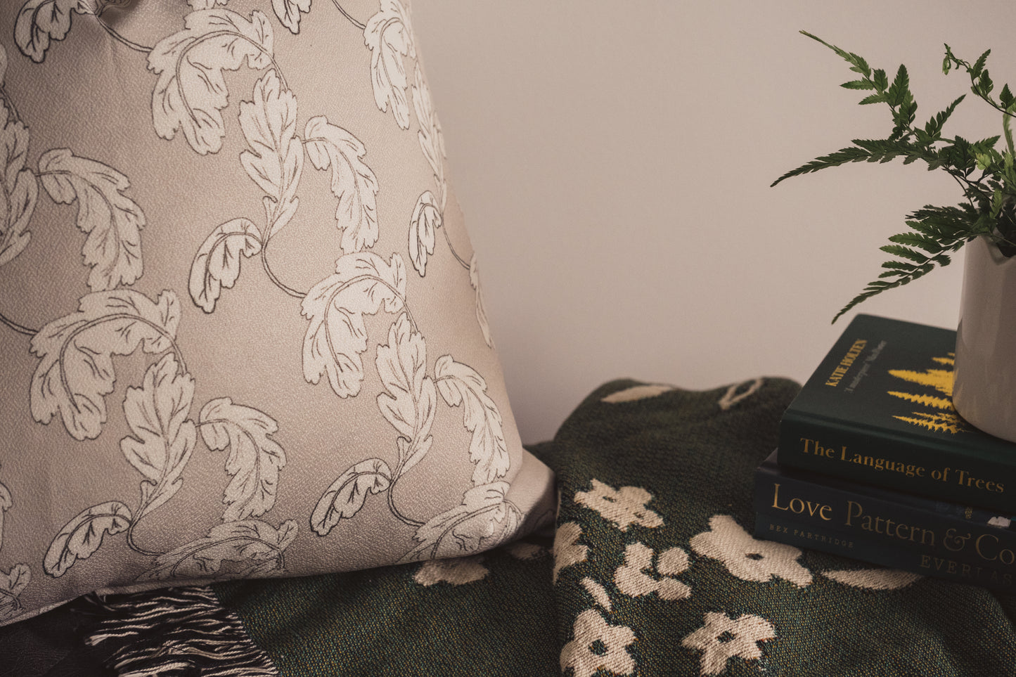 Acanthus Cushion | Stone